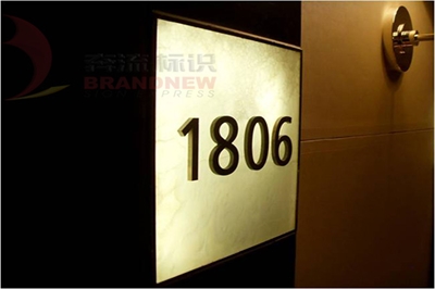 亞克力發光字的優勢分析