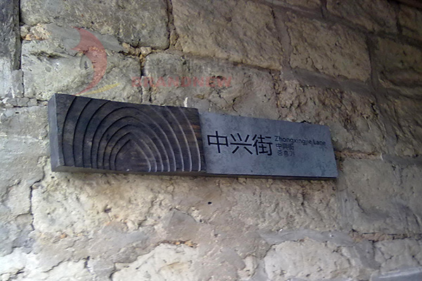 廣告標(biāo)牌 廣告標(biāo)牌